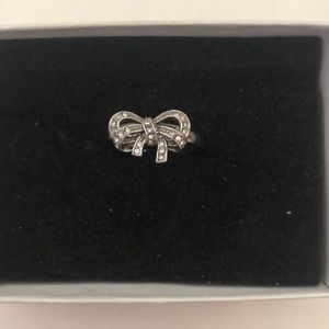 Juicy Couture bow ring